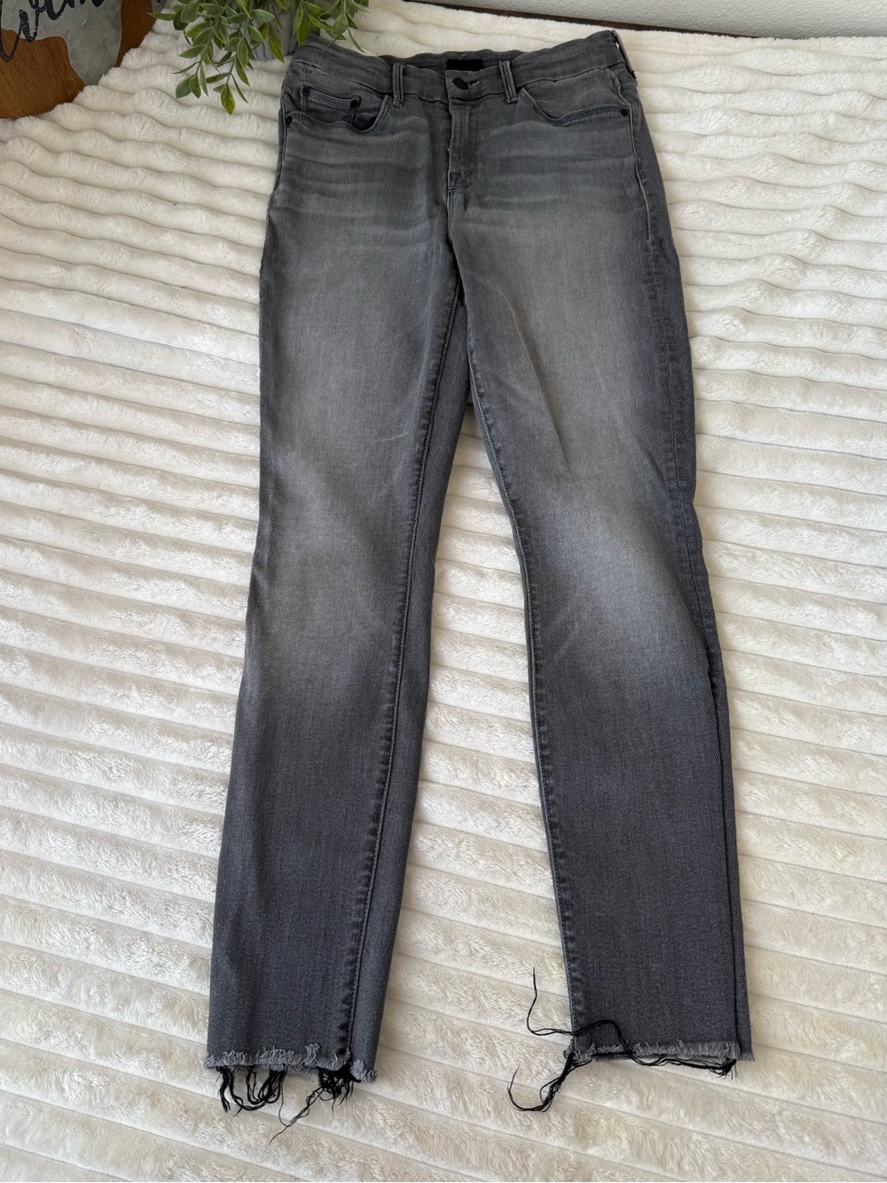 Mother Looker Ankle Fray Jeans Size 25